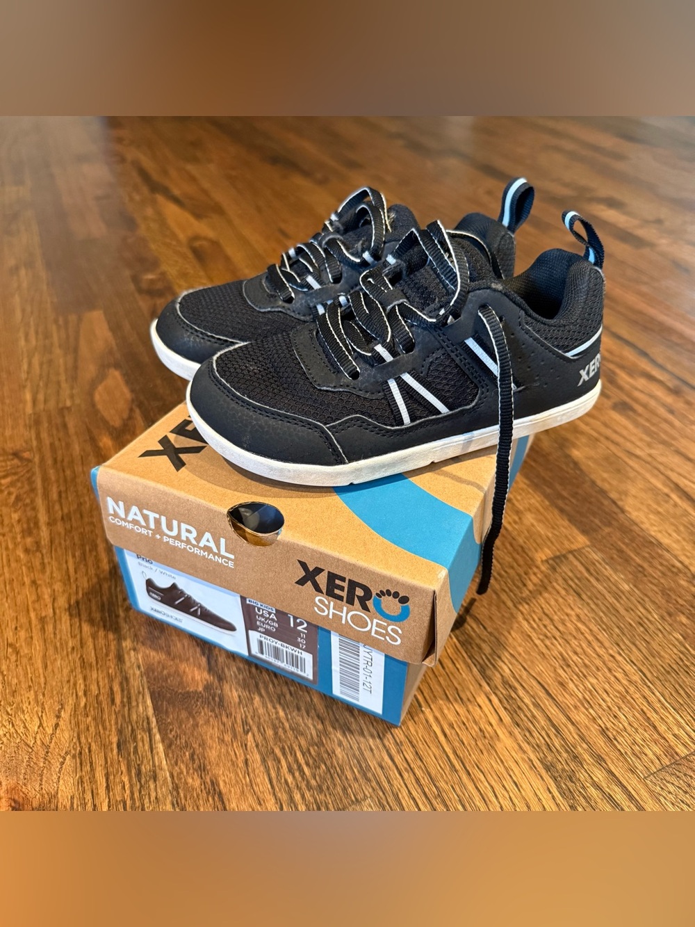 Xero Shoes Black Prio Sneakers - Little Kids 12